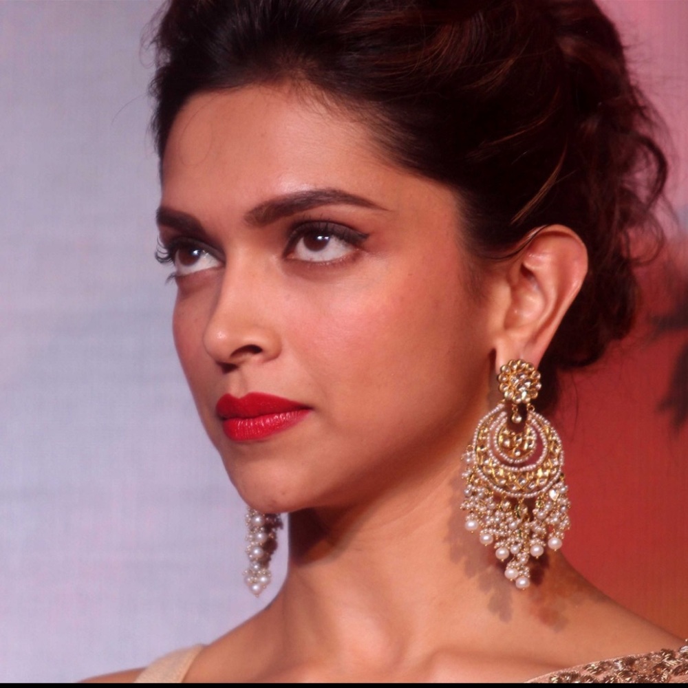 Bollywood earring